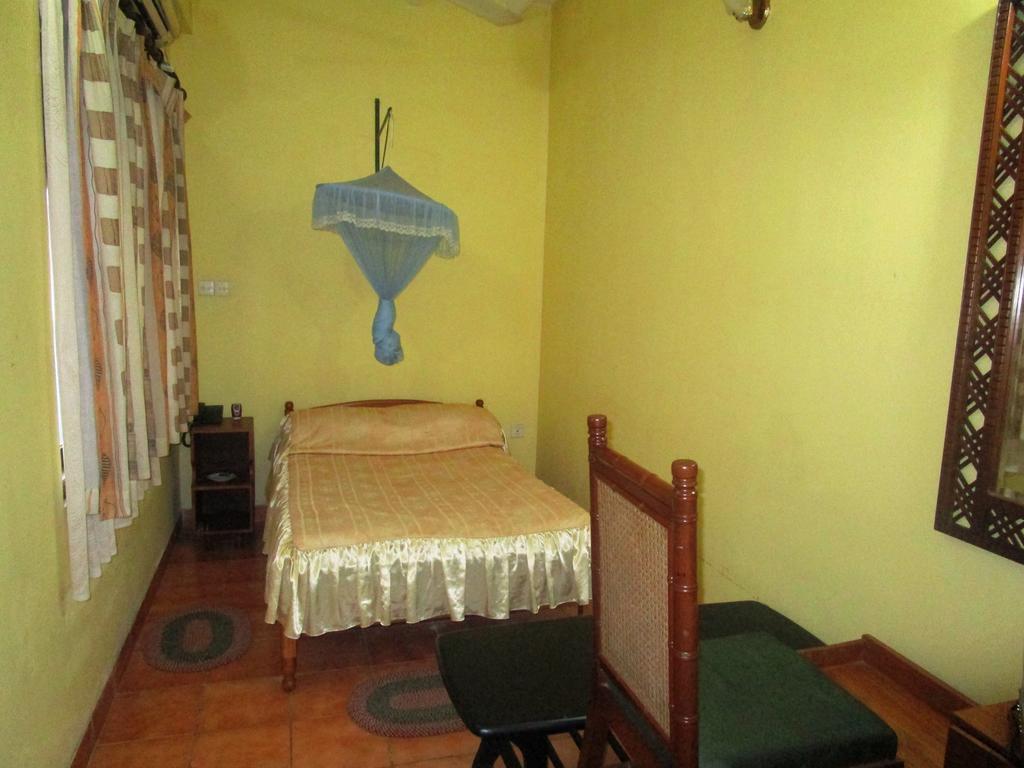 Hotel Shalini Anuradhapura Camera foto